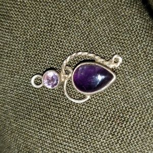 Double amethyst pendant
